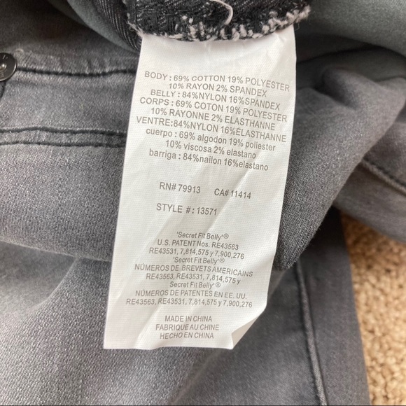 Luxe Essentials Denim Hannah Maternity Jean - Picture 4 of 16